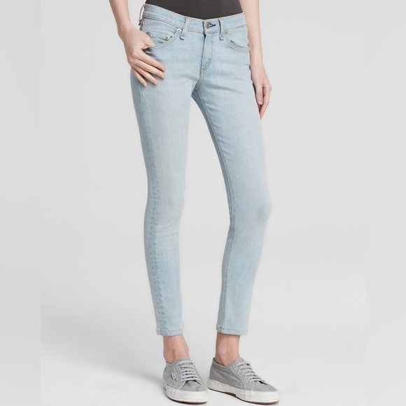 rag & bone Denim - Rag & Bone 26” Capri Jeans in Brighton wash size 28